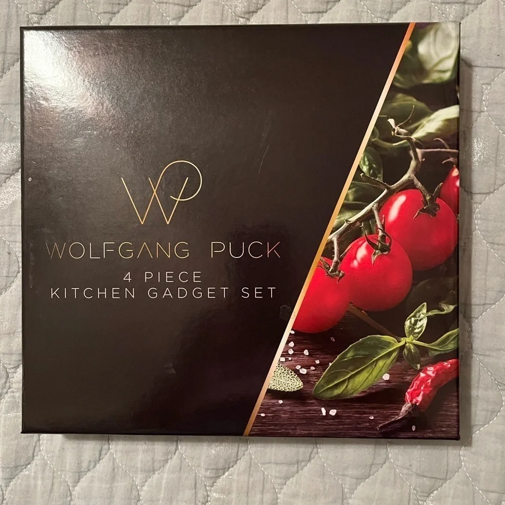 WOLFGANG PUCK~NIB~KITCHEN GADGET SET~
